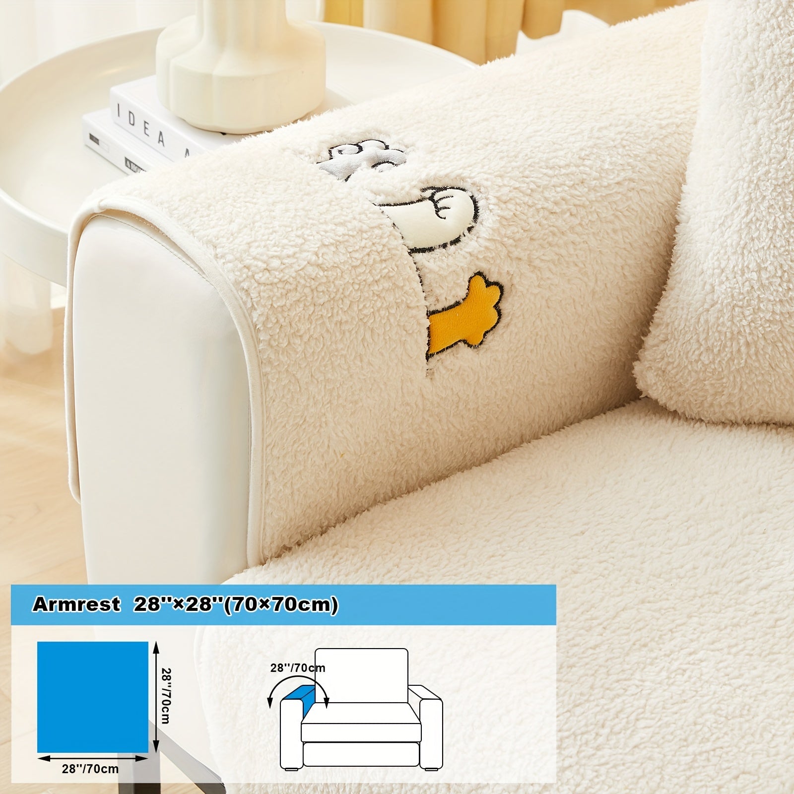 Софа с чехлом из шерпы, дружелюбным к домашним животным и нескользящим защитным покрытием для домашнего декора.