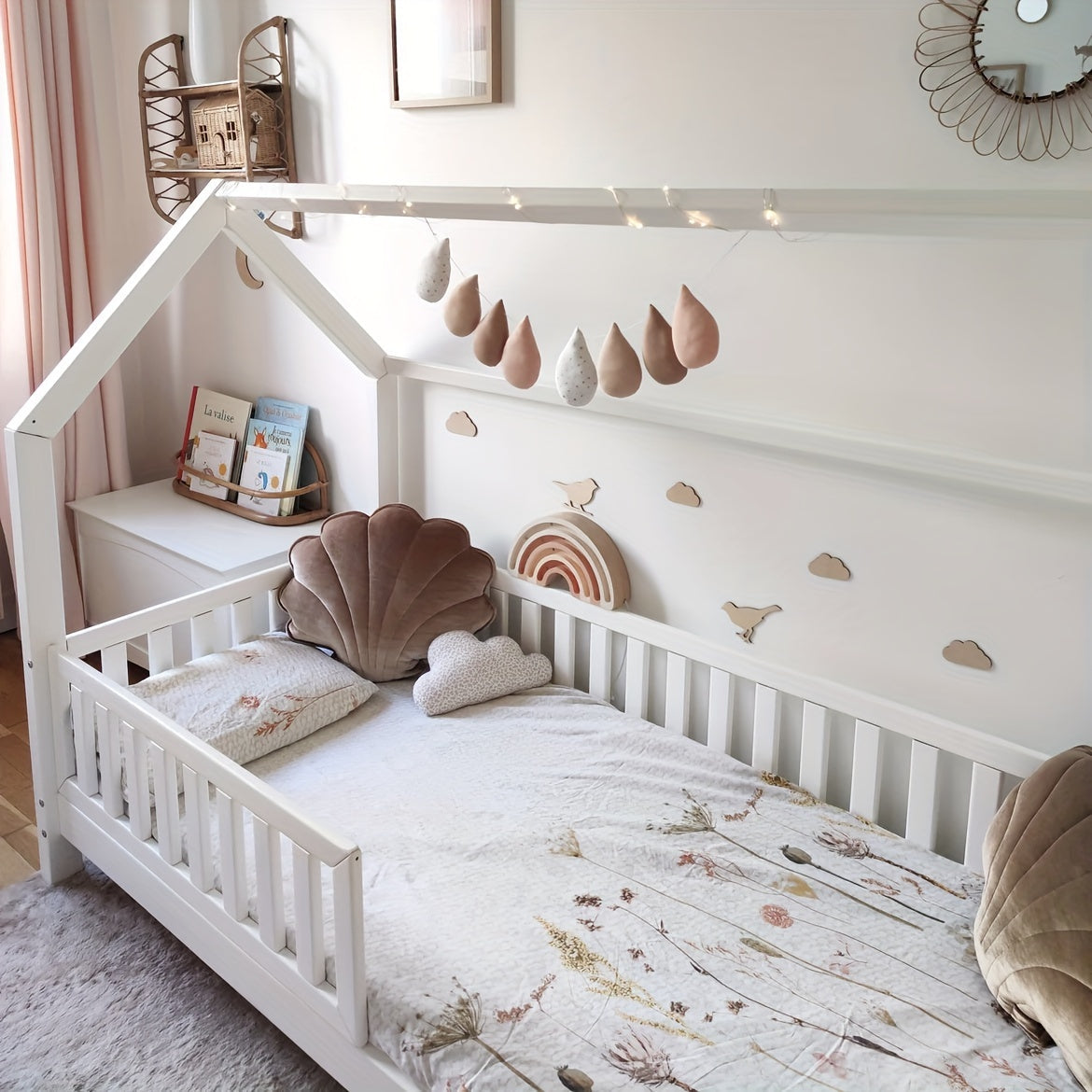 2, 3 yoki 6 ta Yog'och Mini Devor Stiker Dekoratsiyalari to'plami, Qushlar, Bulutlar va Gullar bilan. Ushbu Qayta ishlatiladigan Yaratijiy Yog'och Devor Dekoratsiyalari bilan Bolangizning Xonasini bezang.