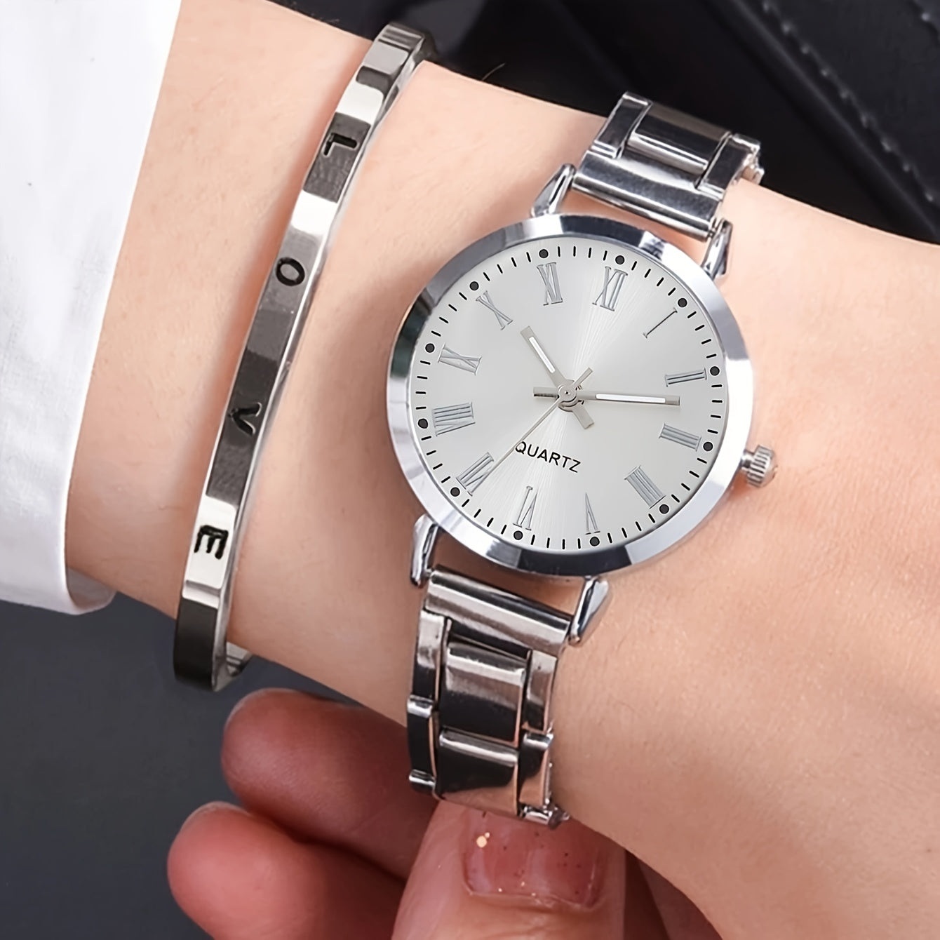 Women's Quartz Watch and Bracelet Set Light Luxury Zinc Alloy Round Non-Rechargeable Battery Gift for Her