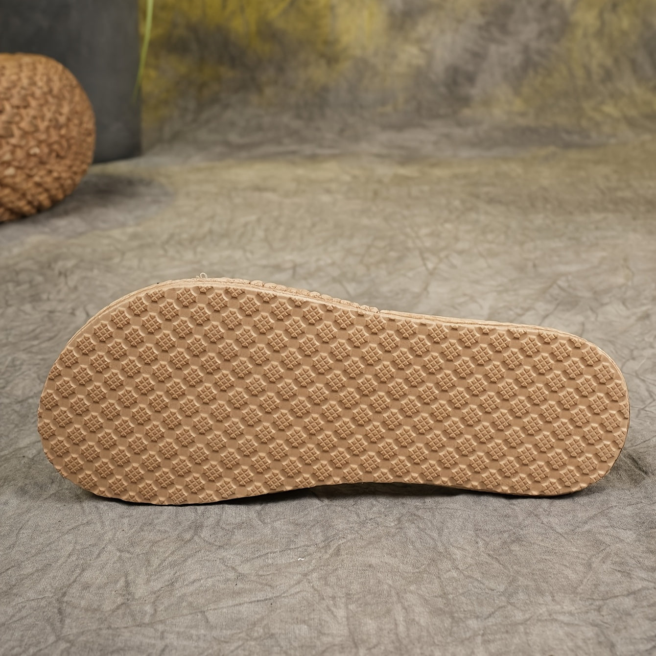 Women's Lightweight Slip-On Shoes with Geometric Pattern for Casual Wear