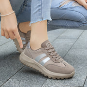 Ayollar uchun kundalik sport poyabzali minimalistik kengaytiruvchi sneakers, sirpanish uchun sol qadamlar