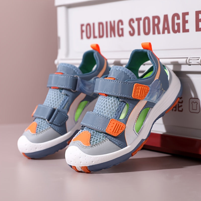 Faol yoshlar uchun mustahkam, nafas oladigan plyaj sandallari, ochiq havoda faoliyatlar va tasodifiy kiyimlar uchun mukammal.