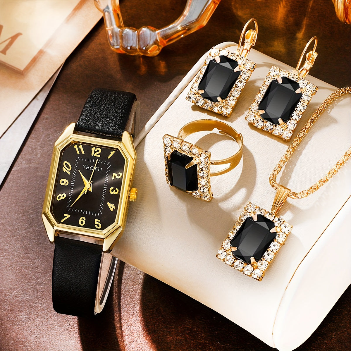 Set of 5 Women's Retro Rectangle Quartz Watches with Leather Bands and Jewelry Gift