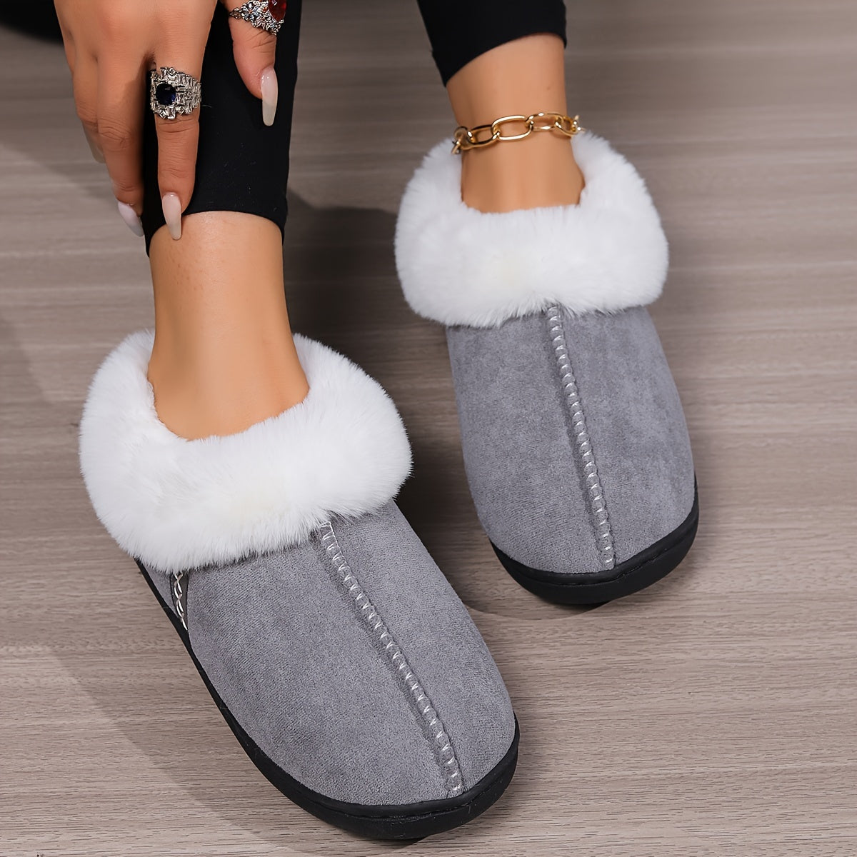 Women's Plush Lined Slippers Solid Color Cozy Home Slip Ons
