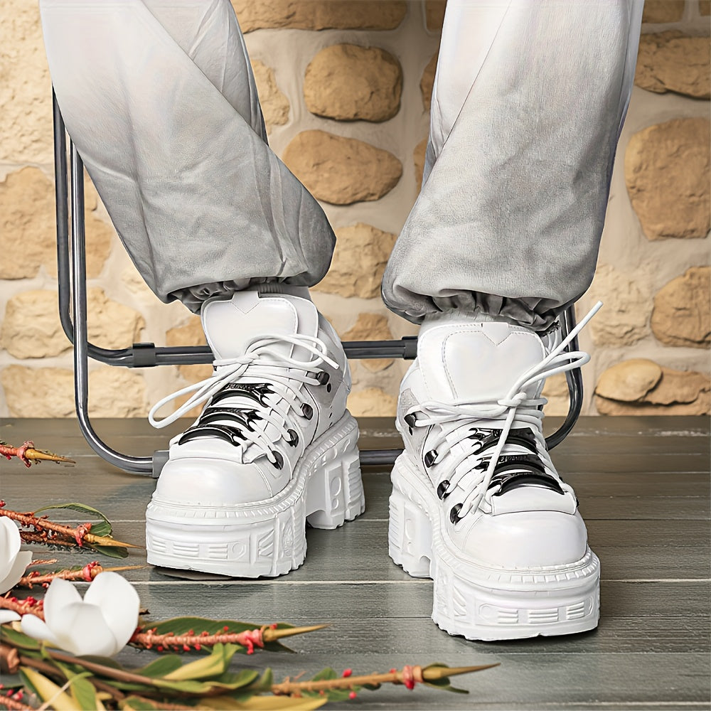 Ayollar uchun Punk Y2K tizzaboti, qalin EVA taglik va metall aktsentlar bilan