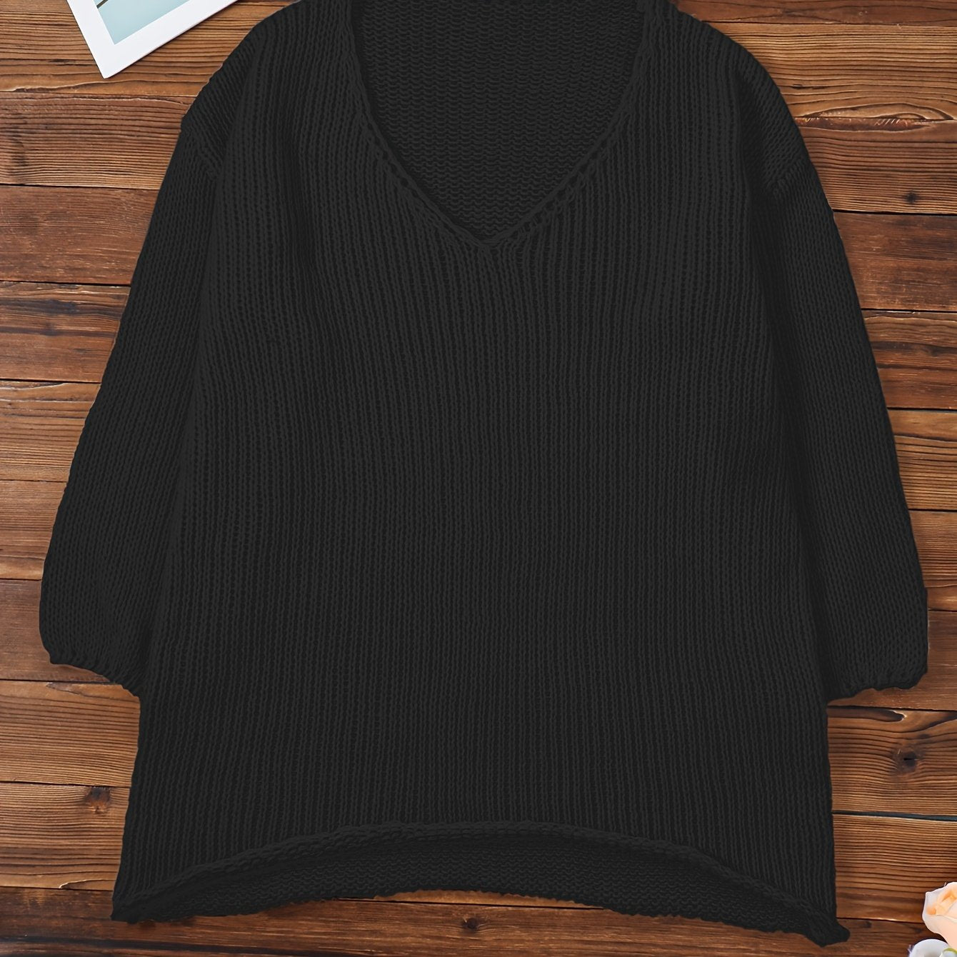 Women's Plus Size Casual V-Neck Oversized Sweater in Solid Color