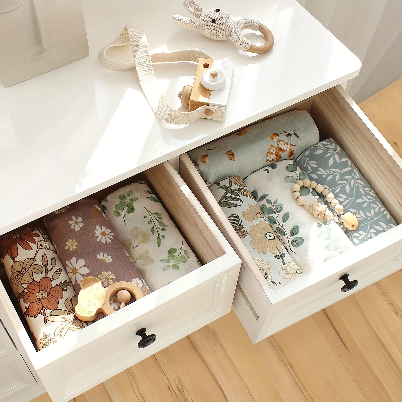 Muslin Gauze Baby Towel Wrap with Bamboo Cotton Fabric for Newborns and Toddlers