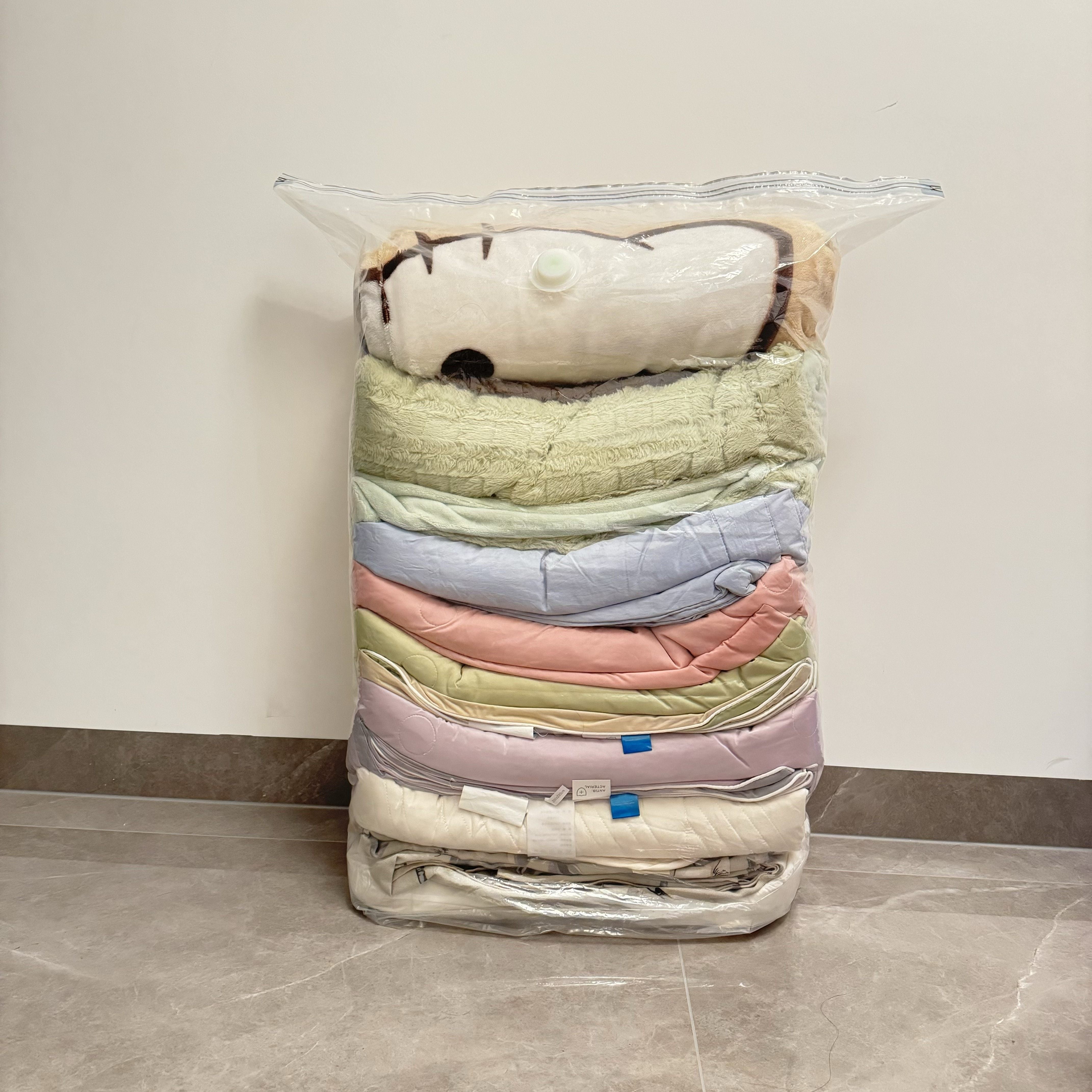 Extra Large Vacuum Storage Bag for Comforters Blankets Clothes Quilts Duvets