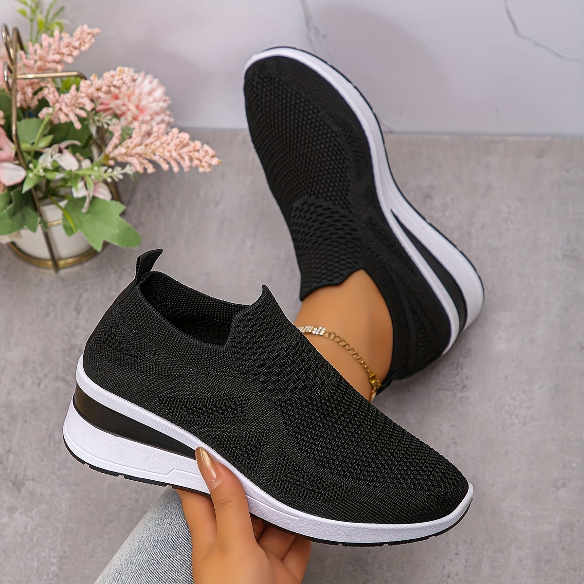 Women's Slip-On Sneakers Comfortable Stylish Casual All-Day Comfort