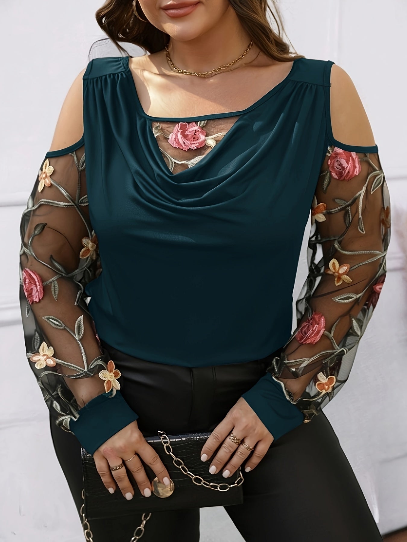 Women's Plus Size Off-Shoulder Long Sleeve T-Shirt Floral Embroidery Lace Black