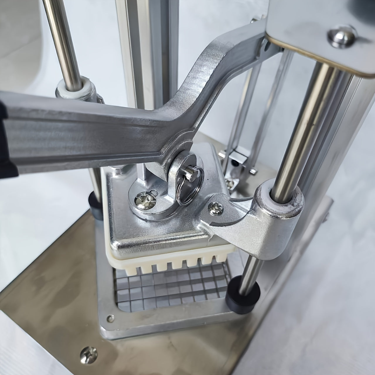 French Fry Cutter Vegetable Slicer for Potatoes Carrots Cucumbers Kitchen Tool