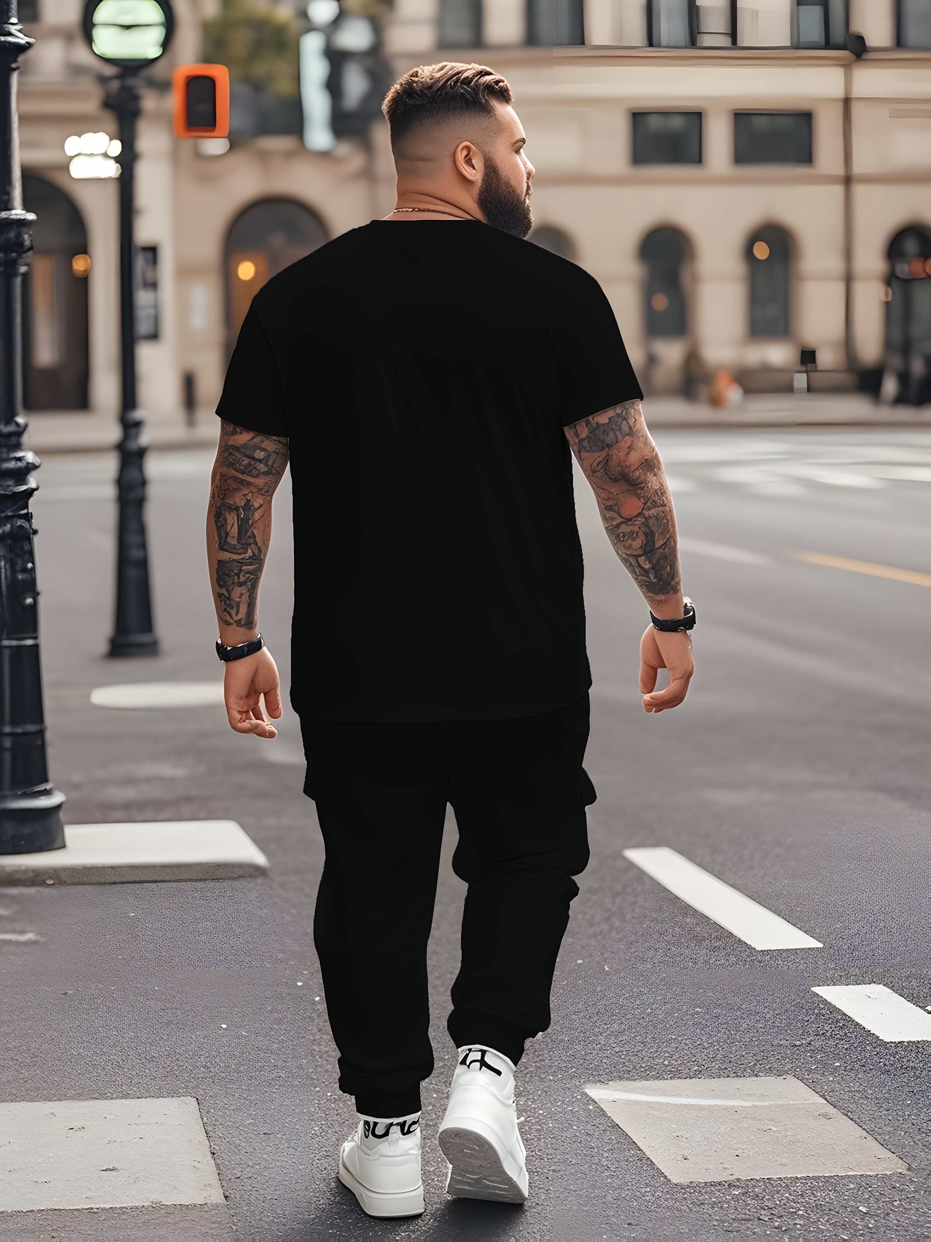 Erkaklar uchun tasodifiy kiyim, rangli blokli qisqa qo'lqopli futbolka va tortma shimlar, katta o'lcham.