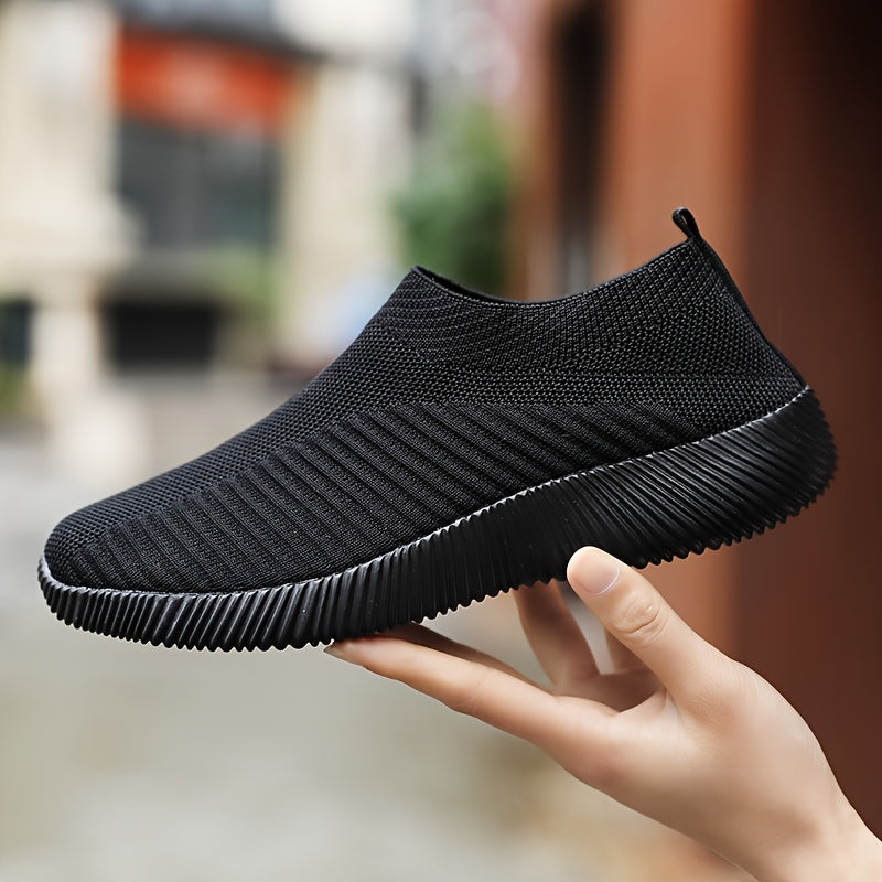 Ayollar uchun nafas oladigan slip-on sport poyabzali, qora tarmoq mato, kundalik qulaylik uchun yurish poyabzali