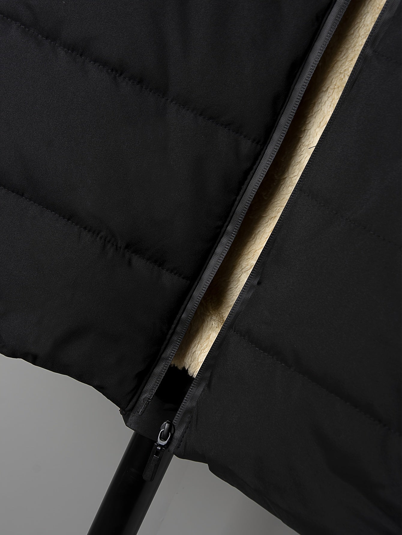 Erkaklar uchun Plus o'lchamdagi ochiq havoda kiyiladigan yengil kurtka, kuz-qish mavsumiga mo'ljallangan, bir rangli, kundalik, yengil bo'lmagan jilet