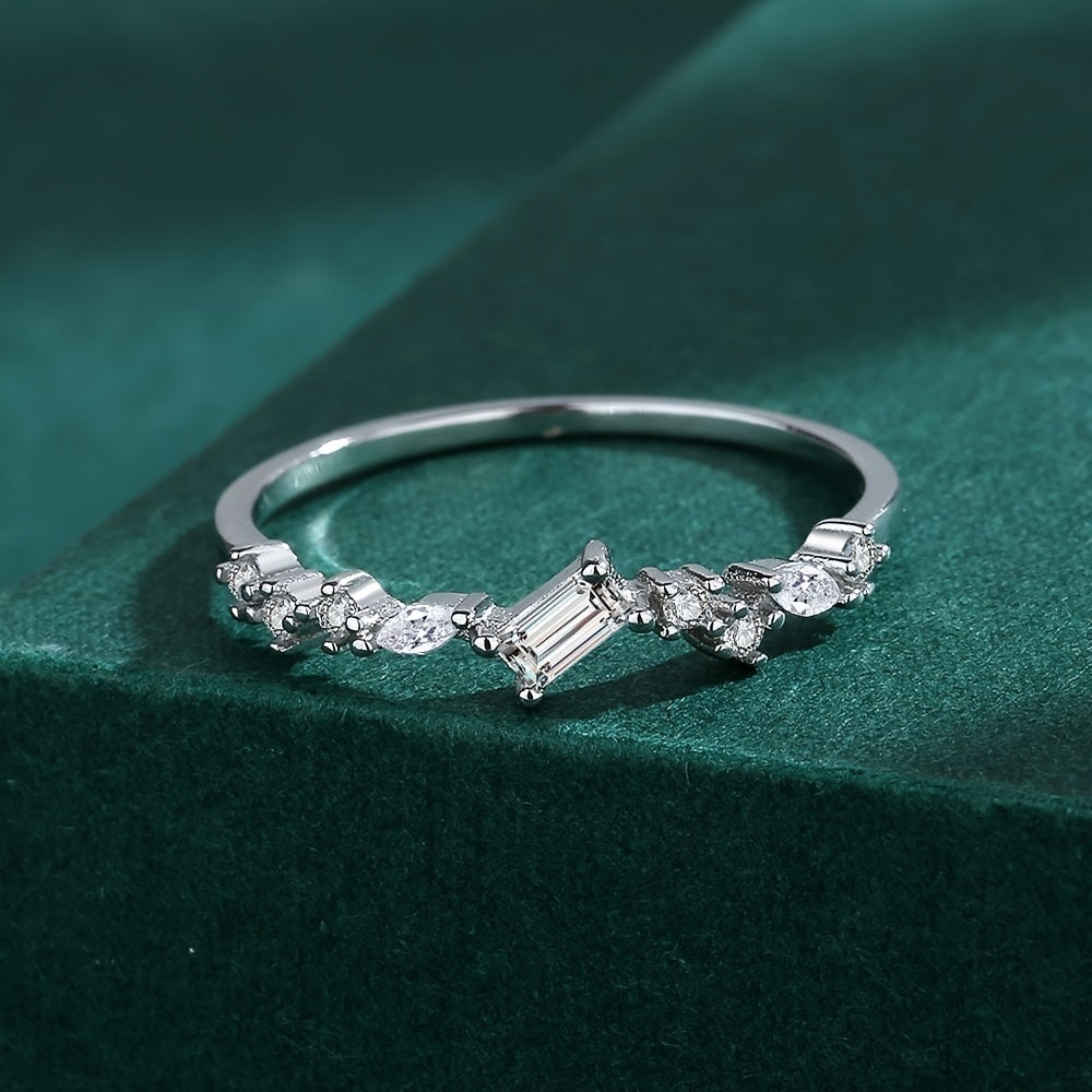 925-qiymatli kumush sintetik zirkoniy halqa, ayollar uchun tug'ilgan kun sovg'asi sifatida mukammal, notekis shaklda