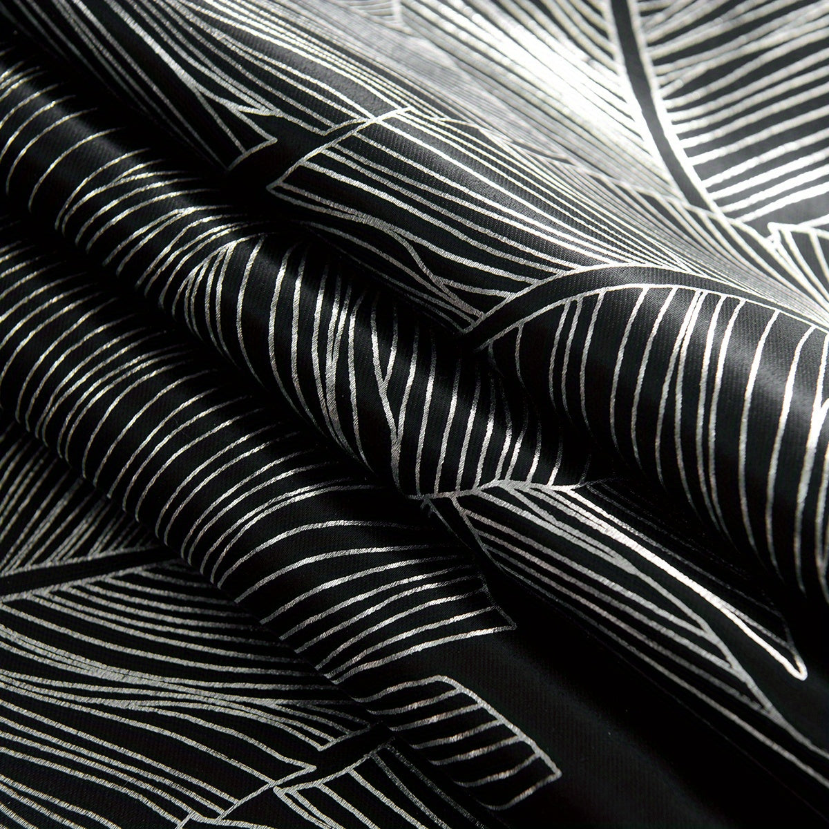 Cortinas blackout con patrón de hojas plateadas negras para sala de estar, dormitorio y cocina