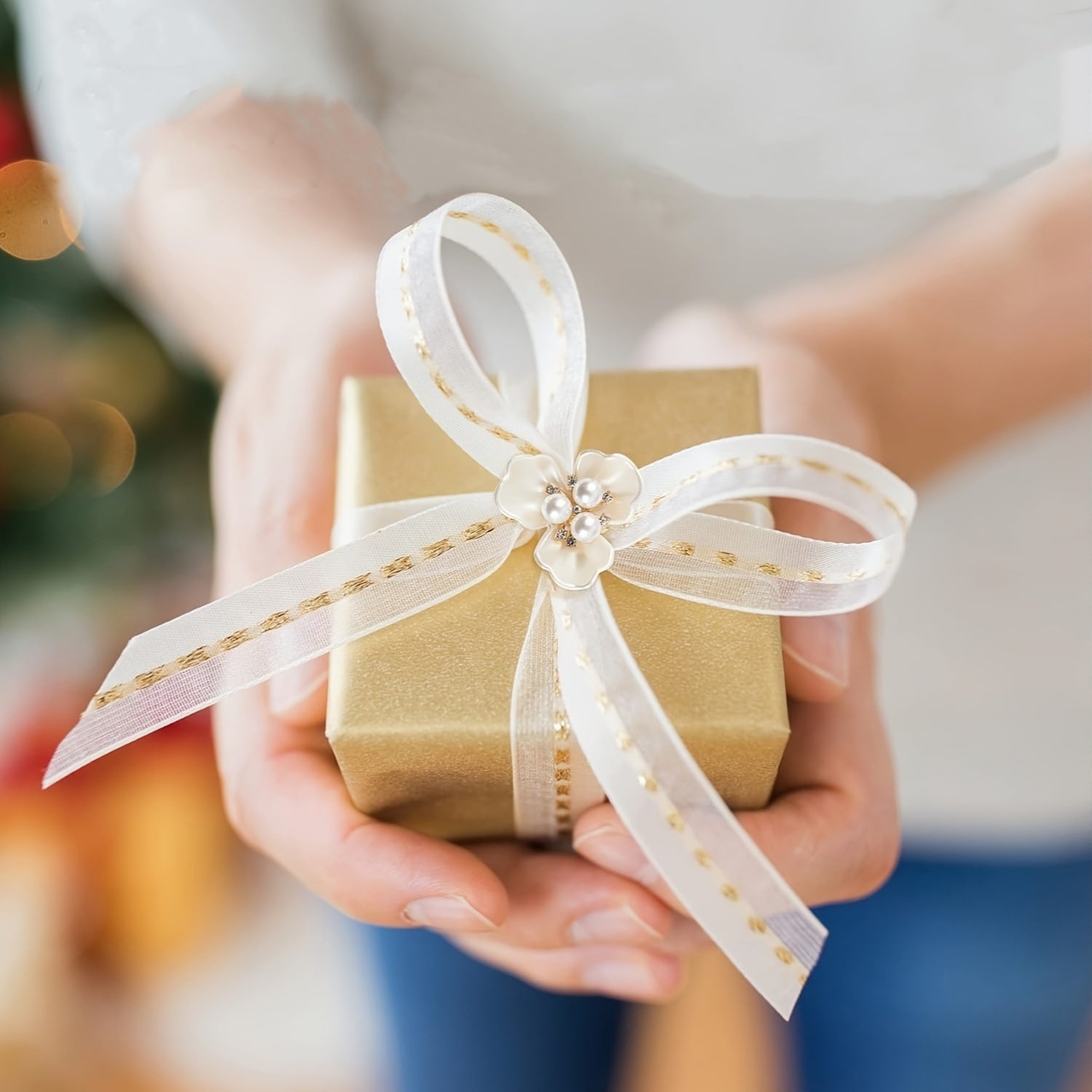 Set of 20 Faux Pearl Rhinestone Flower Button Embellishments for Jewelry Making and Crafts