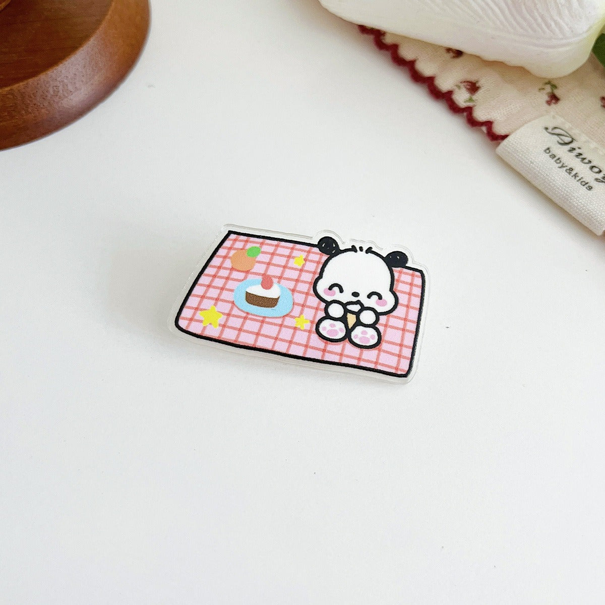 Bolalar uchun 8 ta akril broşetlar to'plami, multfilm hayvonlari va itchalar pinlari, yorqin rangli belgilash aksessuarlar, sumkalar, kurtkalar, shapka uchun