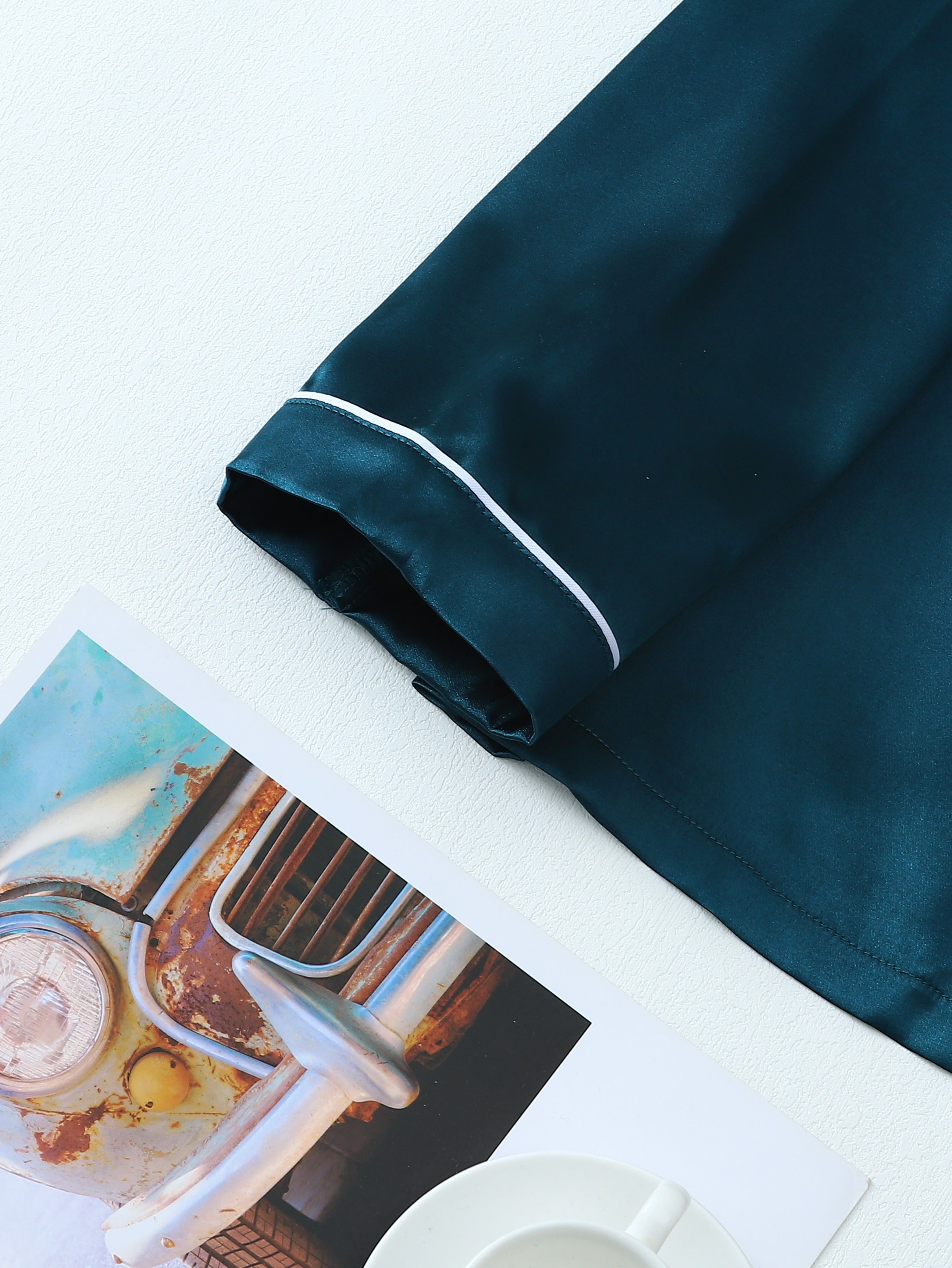 Conjunto de pijama de satén para hombre, manga larga, de color sólido, casual, con botones, para otoño e invierno