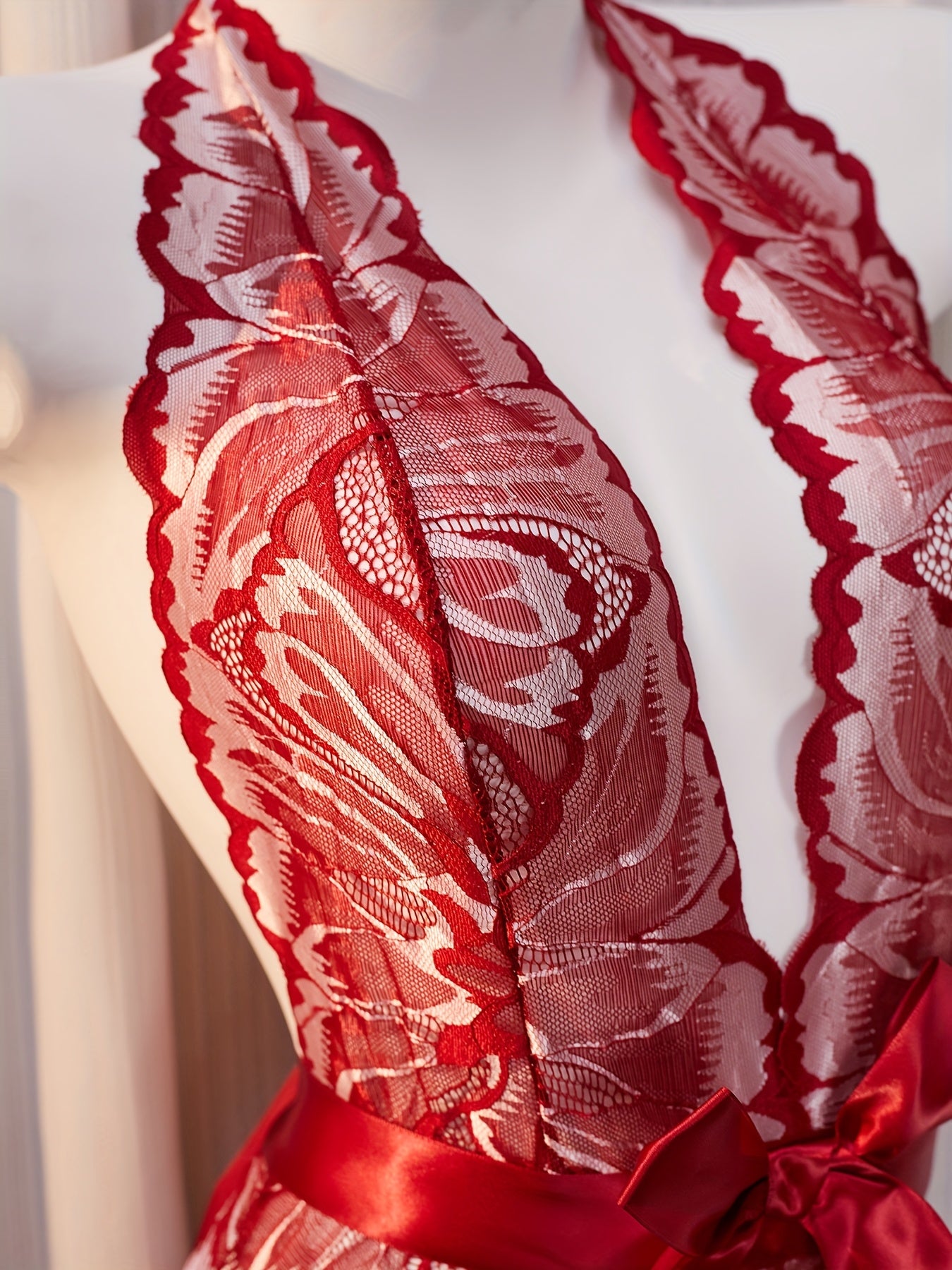 Body de encaje de talla grande con detalle de lazo y patrón floral para mujer