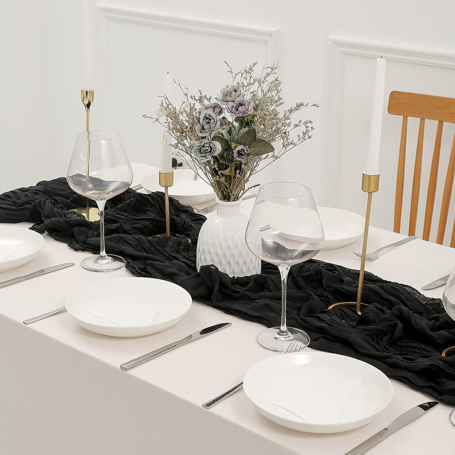 Ko'p rangli qirqilgan stol bayrog'i - nafis ovqatlanish stoli bezaklari