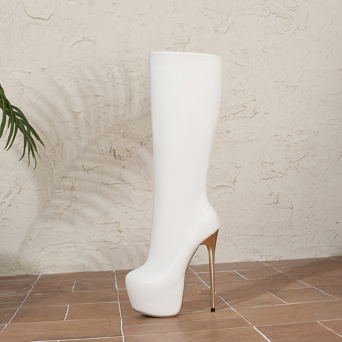 Ayollar uchun oq bo‘yi yuqori botlar, 17 sm stiletto poyabzal va zippersiz