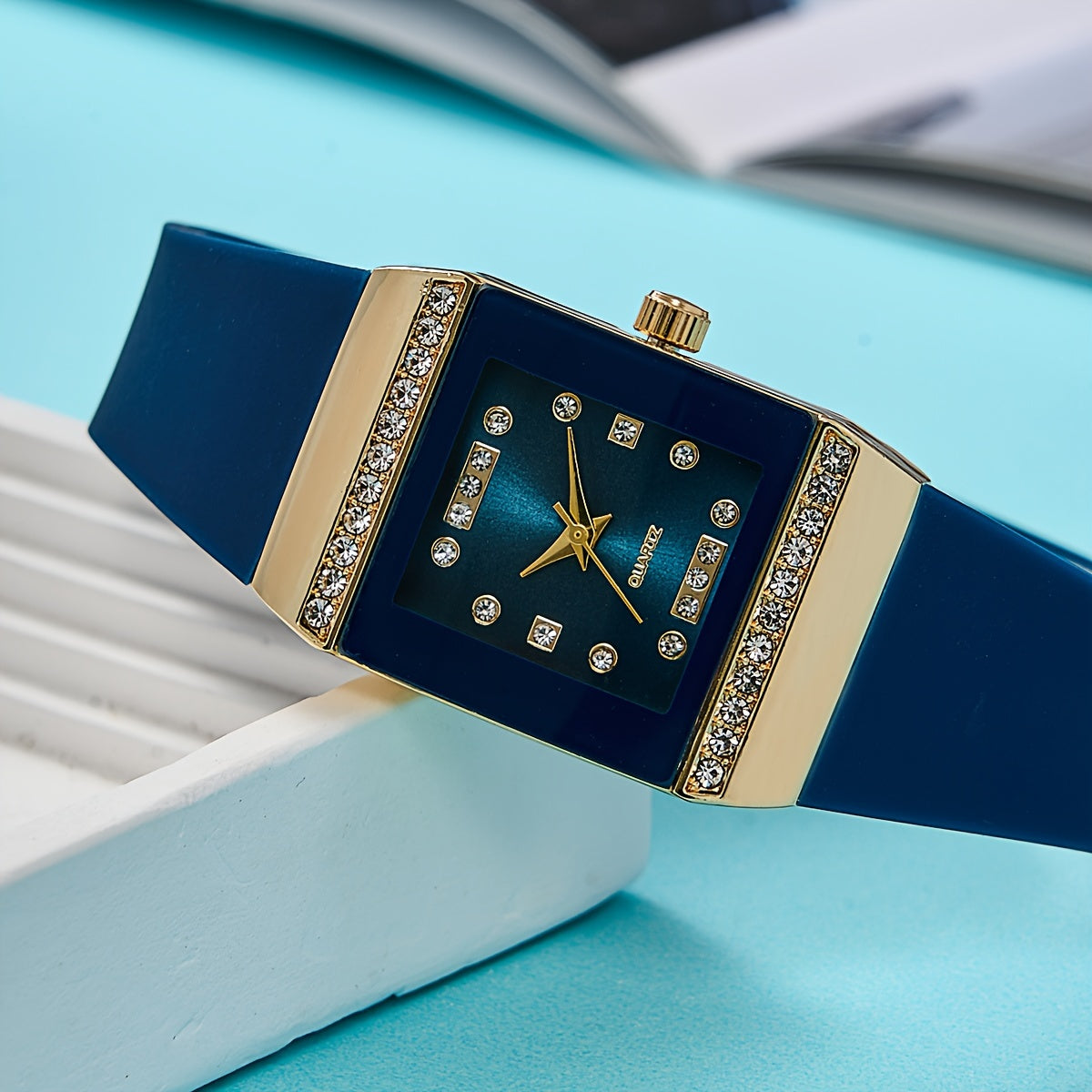 Women's Vintage Style Rhinestone Quartz Watch with Square Dial and Silicone Band