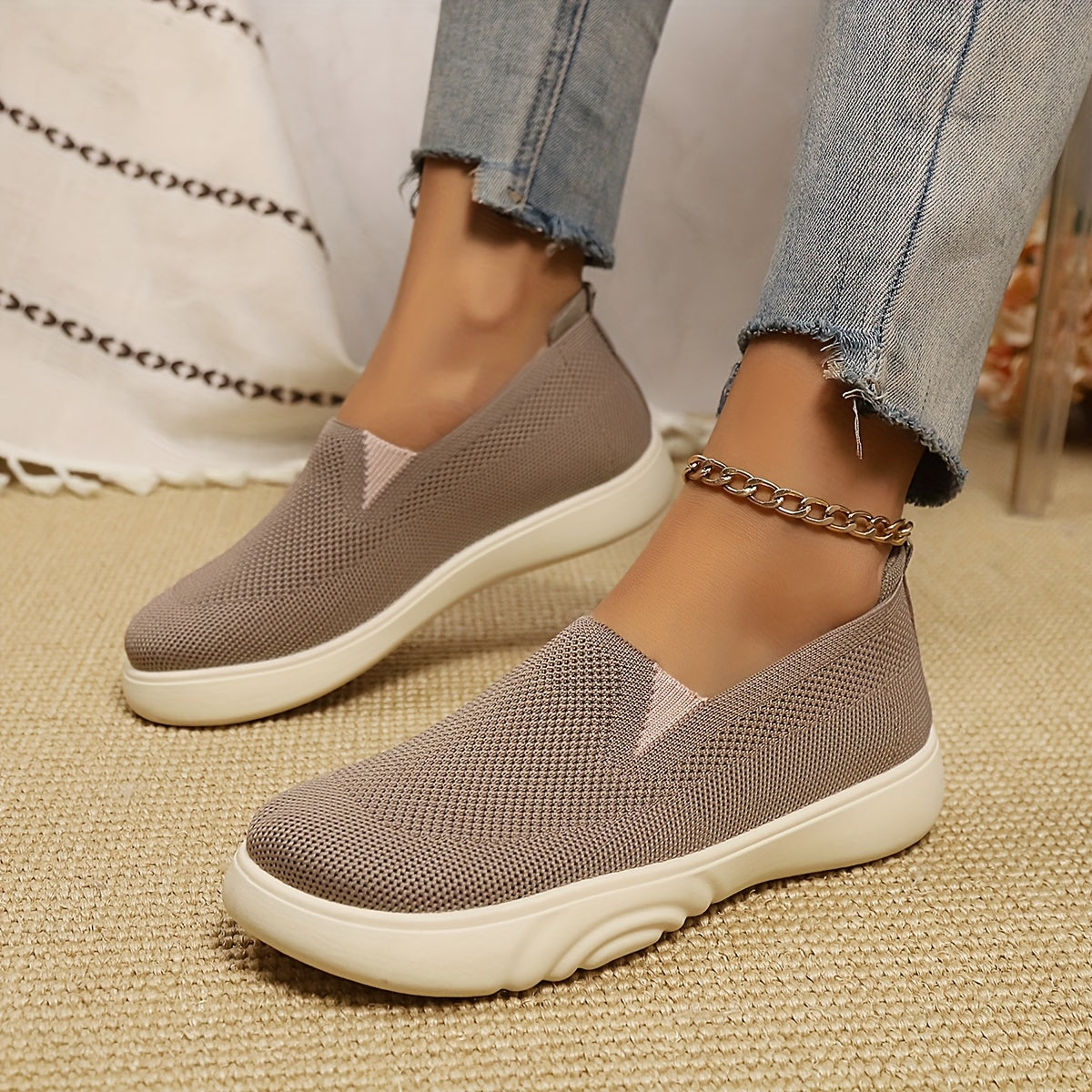 Women's Breathable Knitted Sports Shoes Casual Comfortable Sneakers