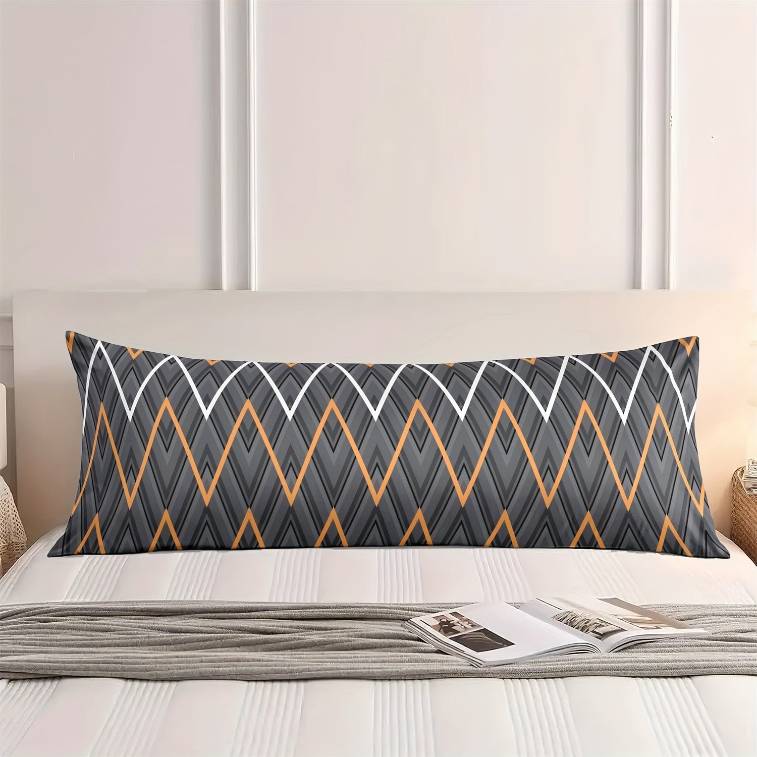 Polyester Geometric Pattern Pillowcase for Body Pillow Soft and Washable