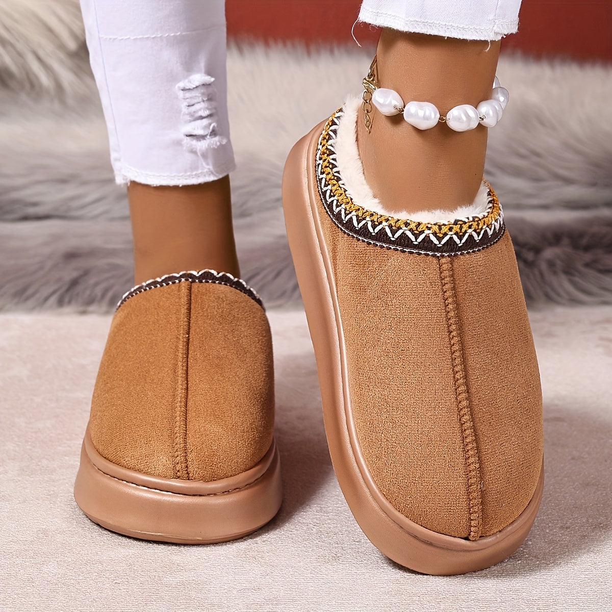 Kattaroq o'lchamdagi juftlik uchun issiq, plush bilan qoplangan ichki va tashqi qorli botinkalar va shlyapa