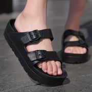 Ayollar uchun bir rangli sandallar, kundalik foydalanish uchun platformali slaydlar, sozlanadigan ikki taqilgan qisqichlar bilan