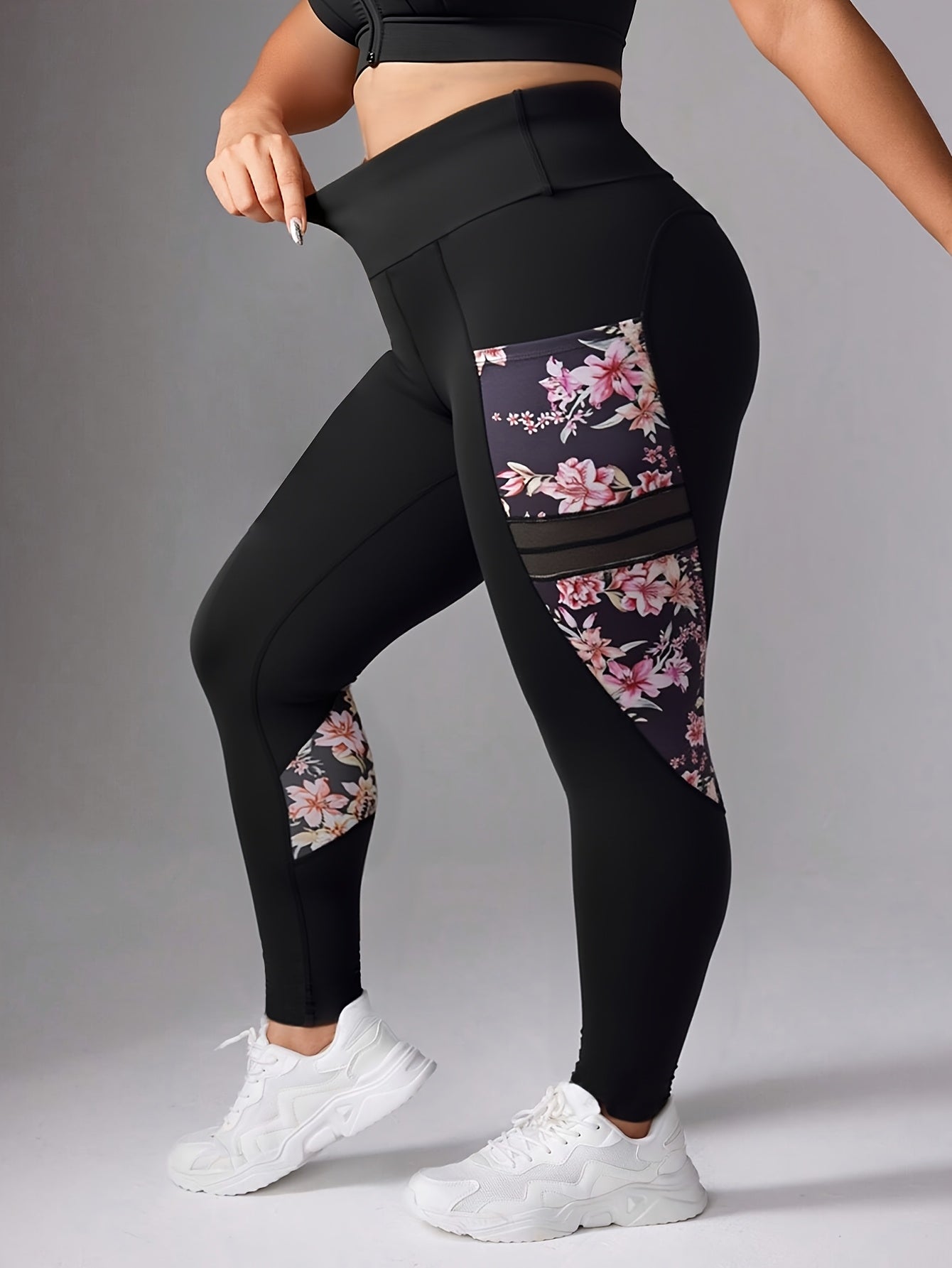 Plus Size High-Waisted Floral Yoga Leggings Breathable Stretchy Black