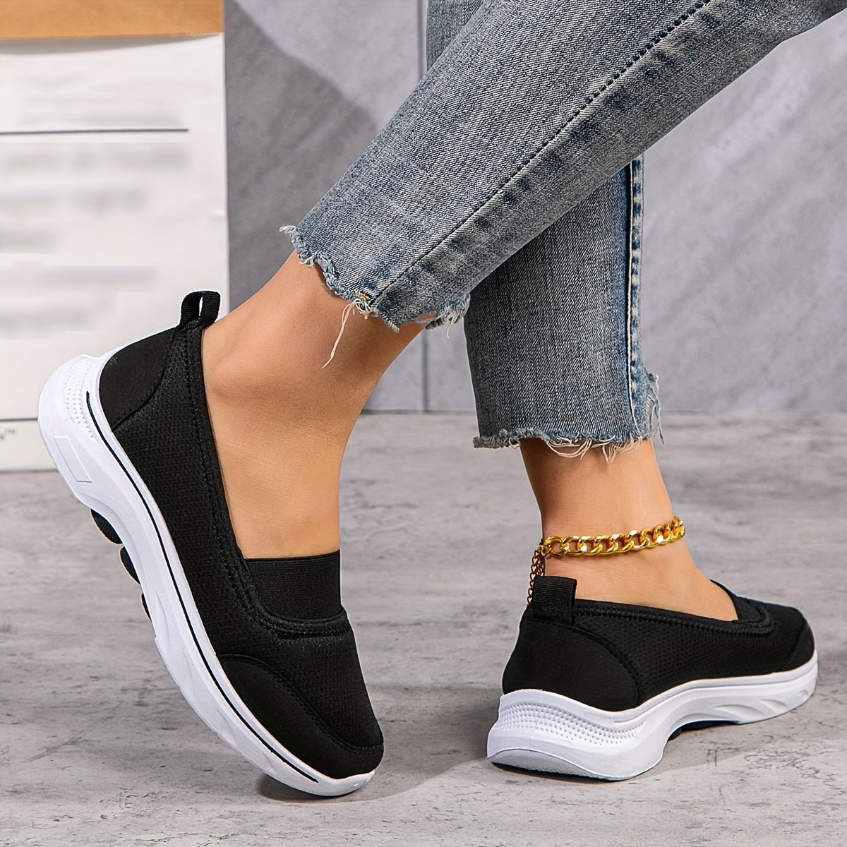 Women's Casual Mesh Slip-On Sneakers, Solid Color, Non-Slip Soft PVC Sole