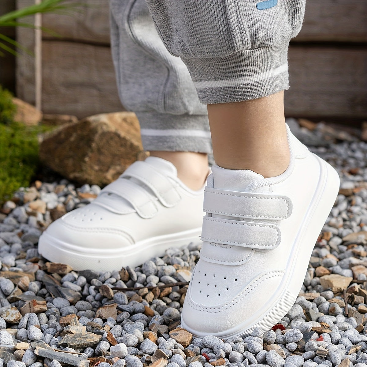 Kids White Low-Top Casual Sneakers with Elastic Fastener Straps Breathable Fabric Rubber Sole
