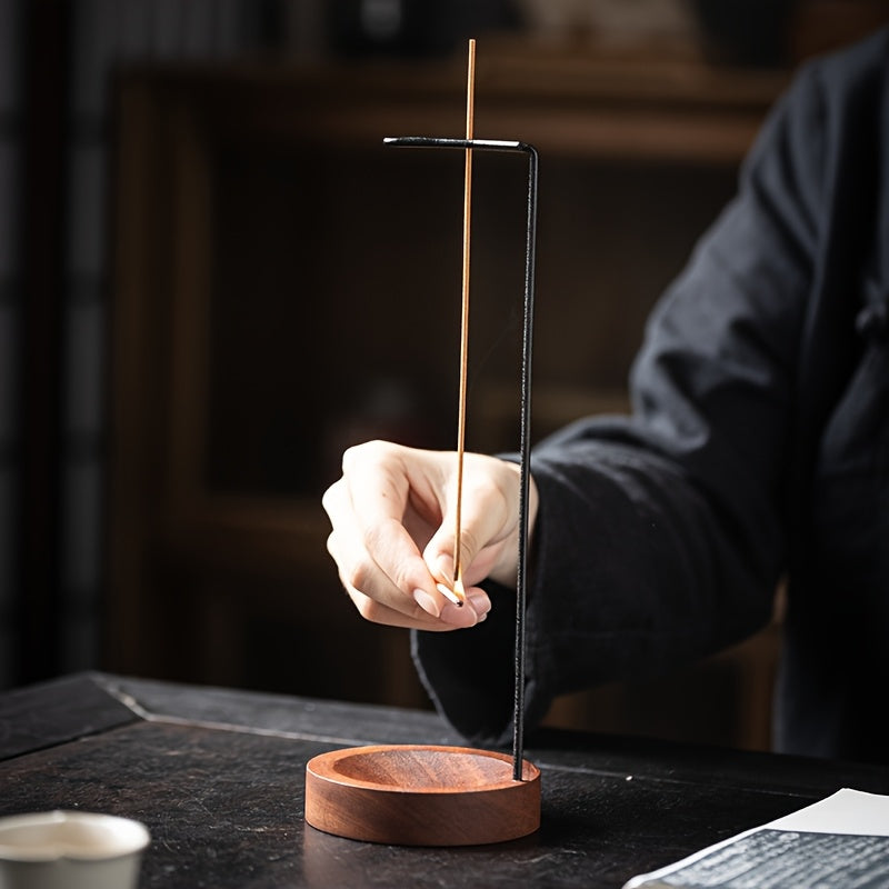 Temir qozonli tutunlik, yog'och plita va kul yig'uvchi bilan, meditatsiya va uy bezaklari uchun