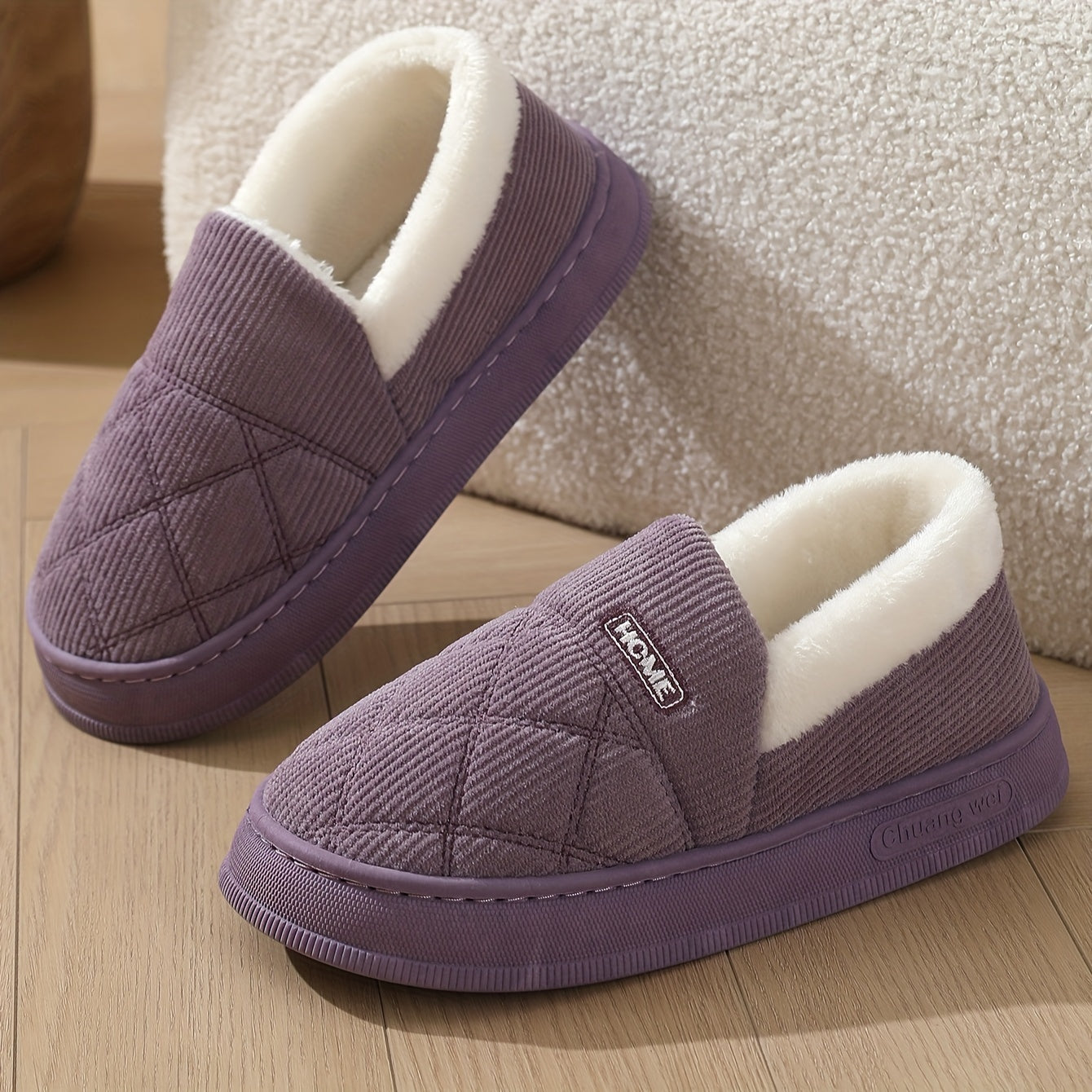 Ayollar qishki kapronli ichki poyabzal, yumshoq taglik va mo'ynali ichki qavat bilan