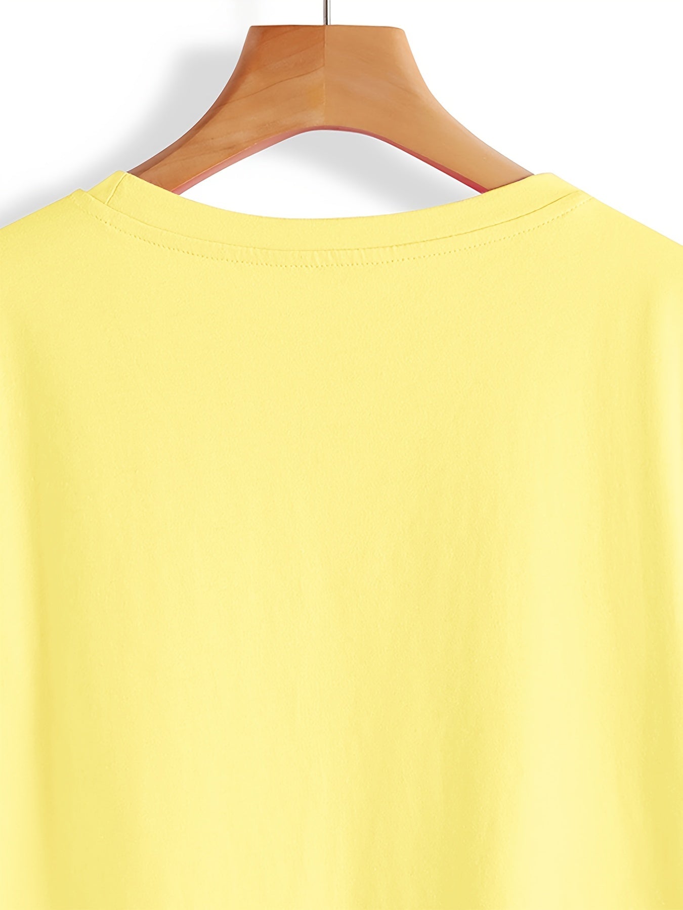 Ayollar uchun keng ko'lamli kundalik futbolkalar polyester qisqa ko'ylaklar, yorqin ranglar