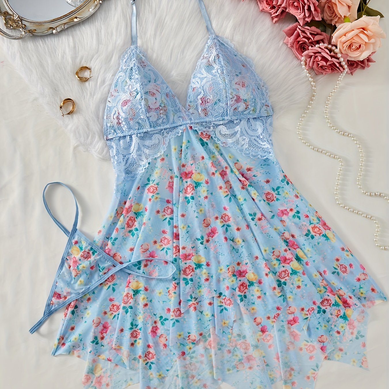 Ayollar uchun jozibali ichki kiyim, chuqur V shaklidagi dantel birikmasi dizayni, bosma naqsh, halter bo'yin va orqa qismi ochiq uslubda.