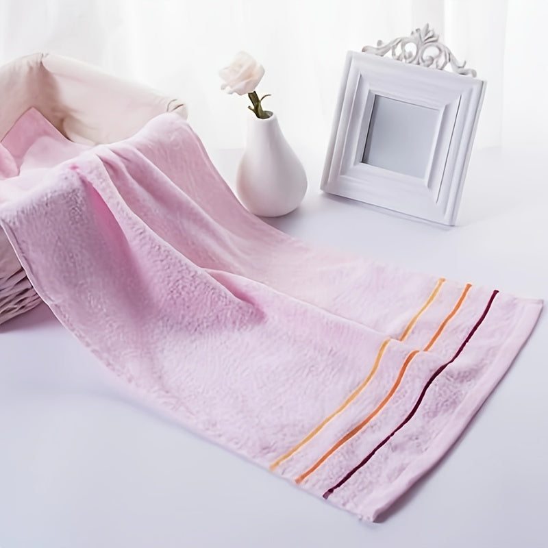 100% Cotton Towel Super Absorbent Contemporary Design Ideal for Christmas Hand Wash Dry Clean Safe