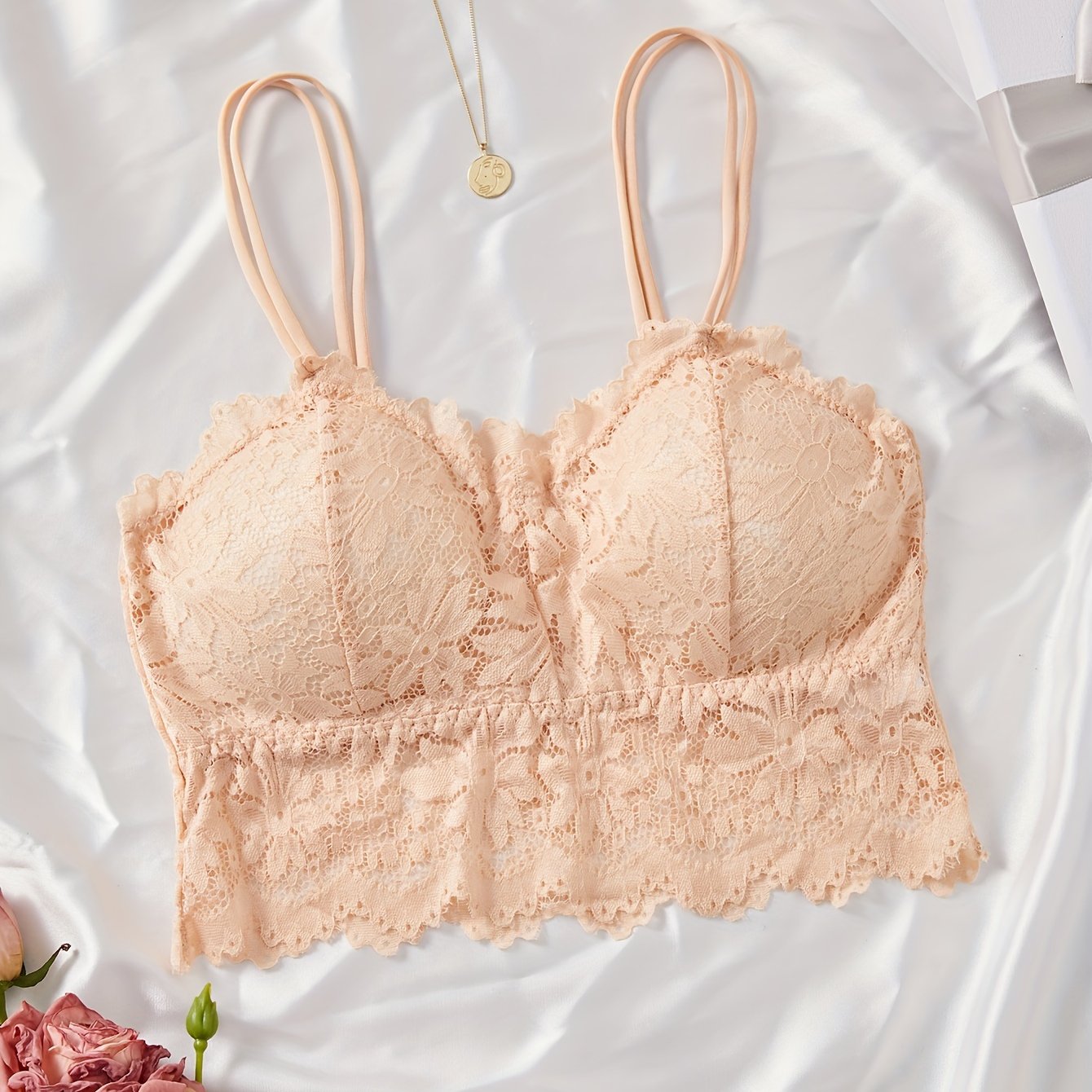 Ayollar uchun ichki kiyim va ichki kiyimlar uchun mukammal, sexy, qulay ko'taruvchi qo'llab-quvvatlash uchun gullar bilan bezatilgan simsiz kamzullar.