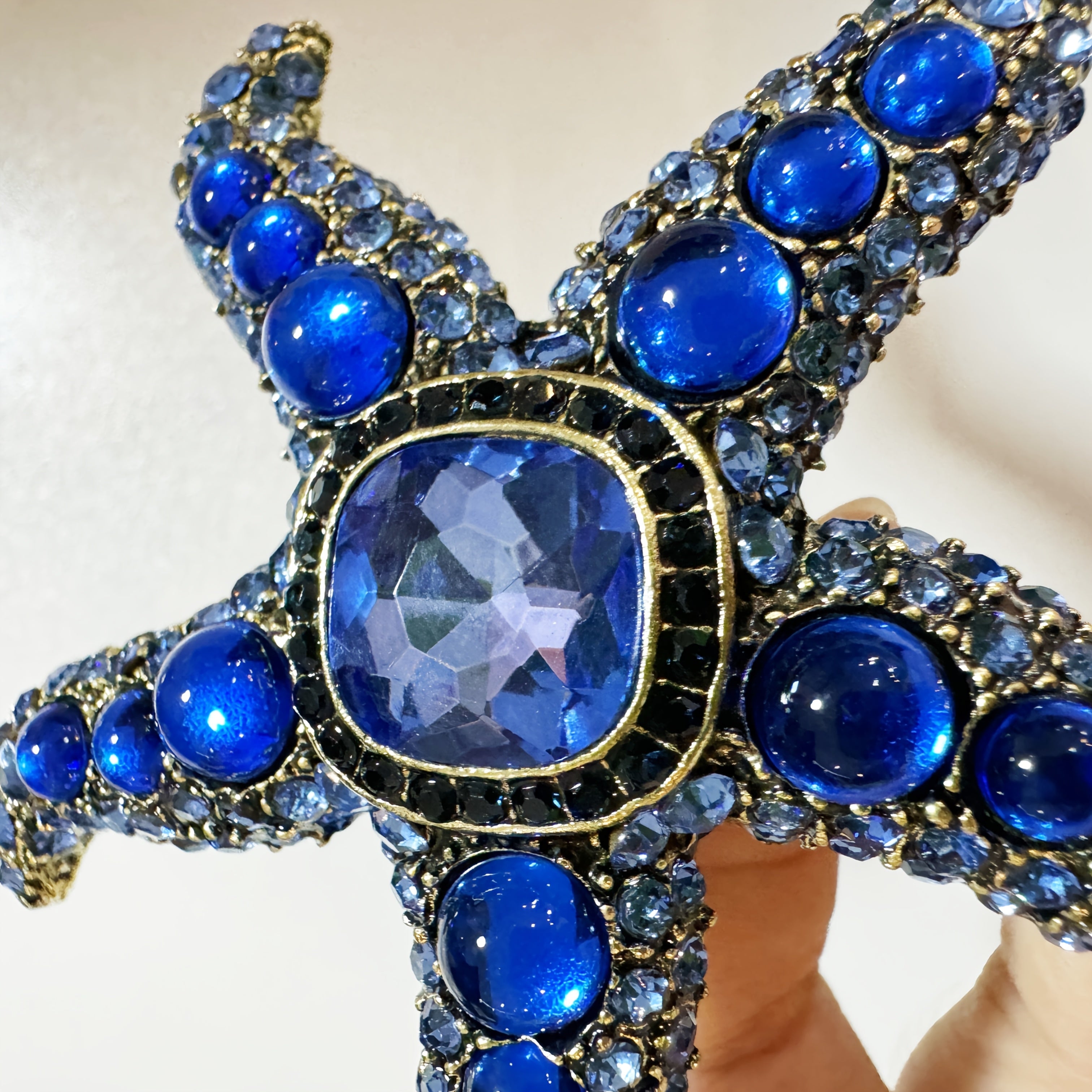 Unisex Blue Rhinestone Starfish Brooch Pin Baroque Style Jewelry