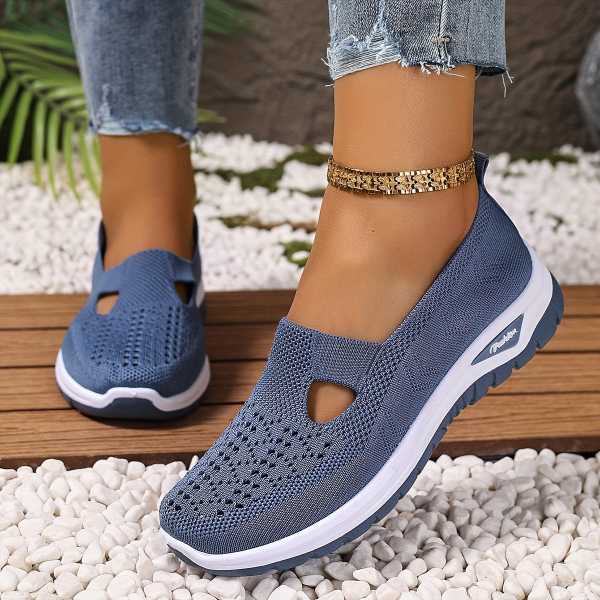 Ayollar uchun nafas oluvchi slip-on sport poyabzali - yengil kundalik mato poyabzali