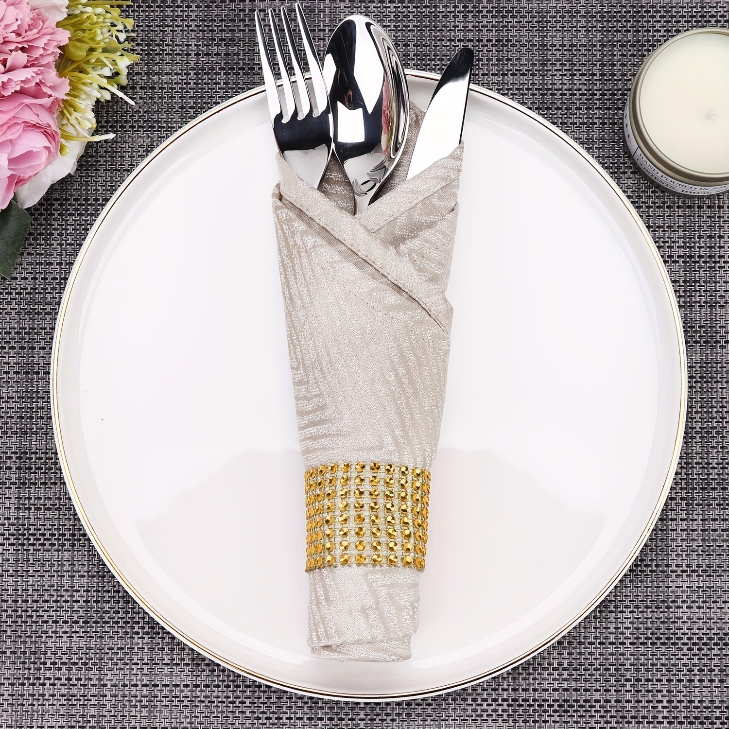 Golden Plastic Napkin Rings for Weddings Dinners Parties Table Decorations