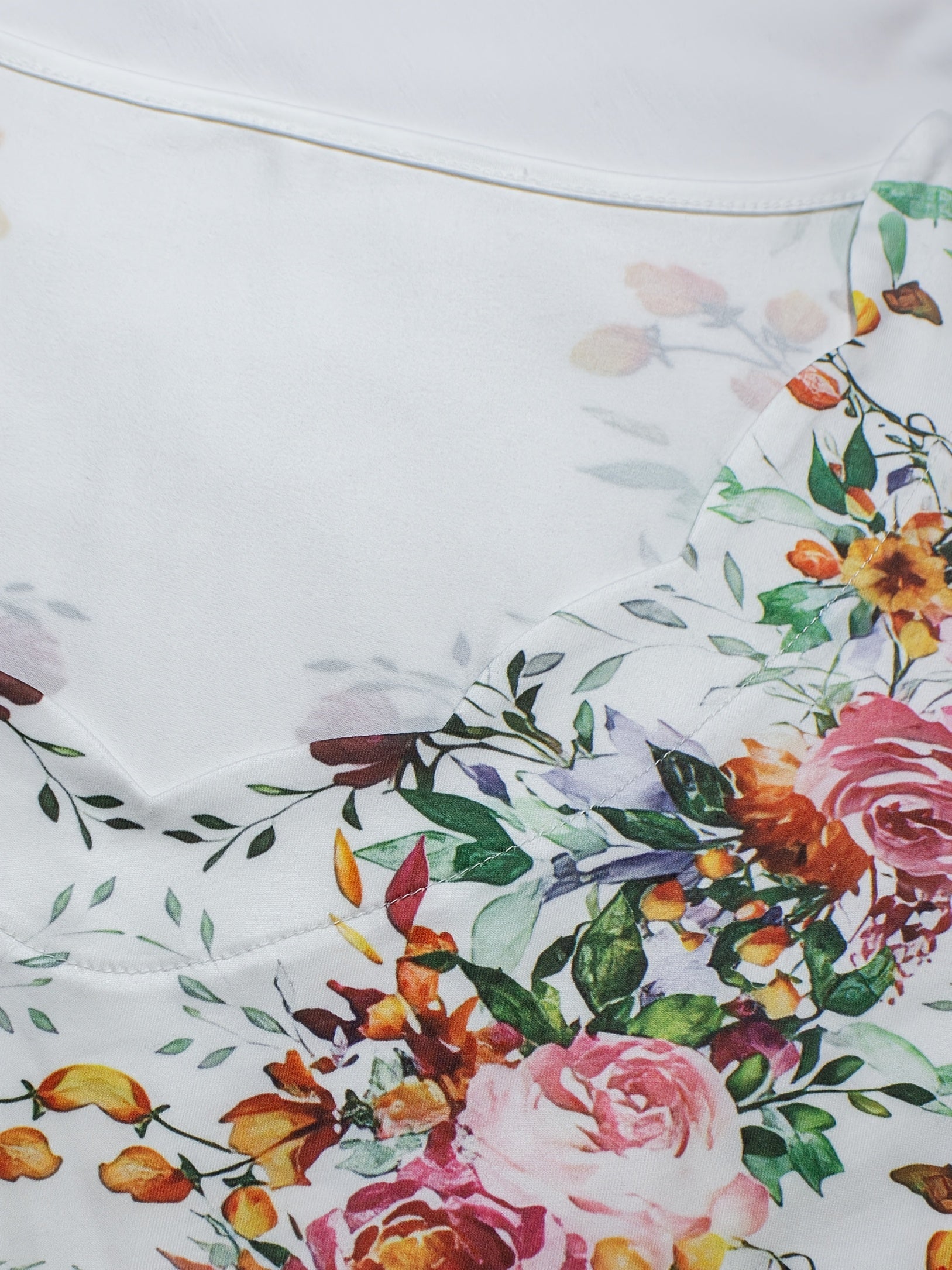 Camiseta de mujer con cuello en V y estampado floral para verano, manga corta, talla grande, poliéster