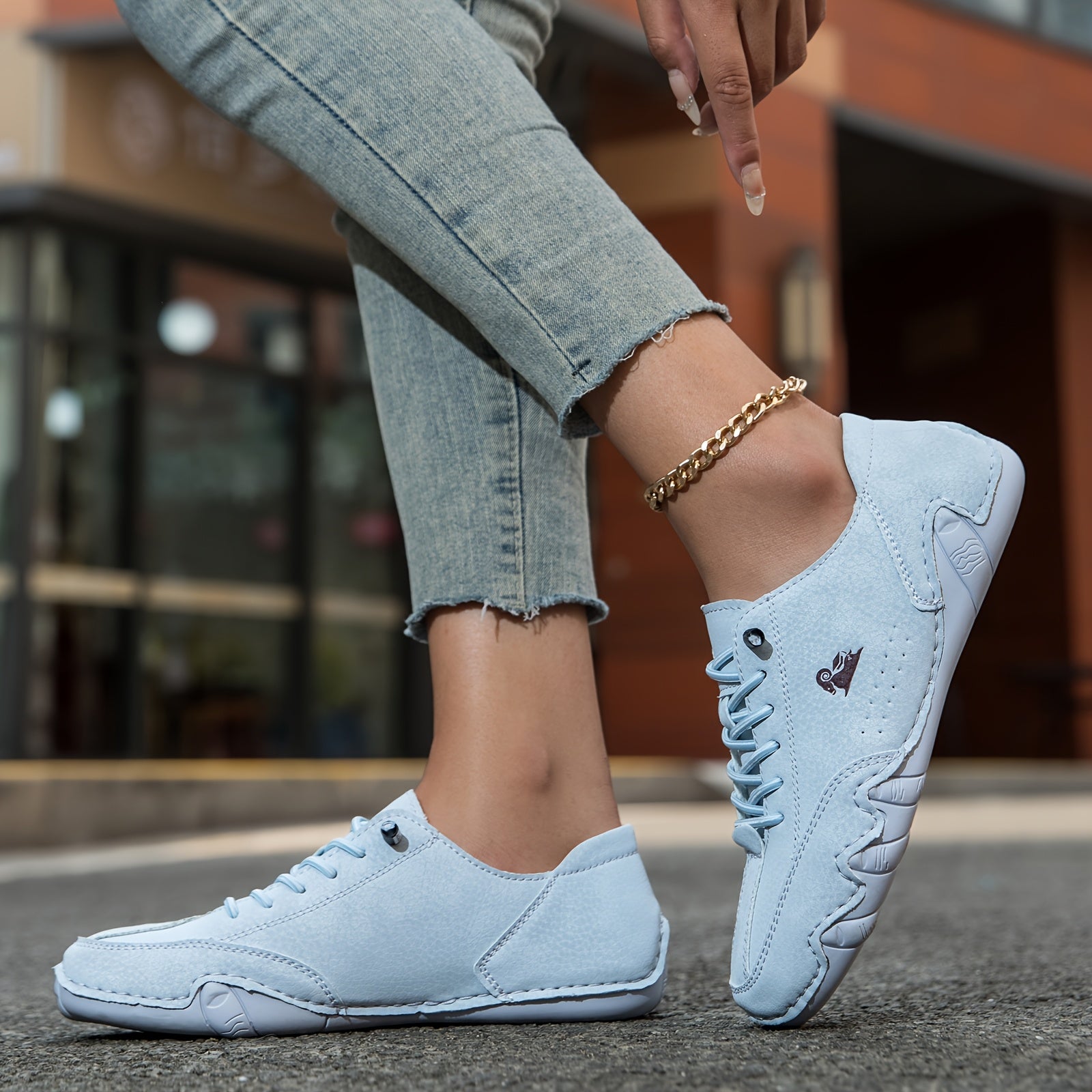 Women's Lightweight Breathable Canvas Sneakers for Walking and Outdoor Activities