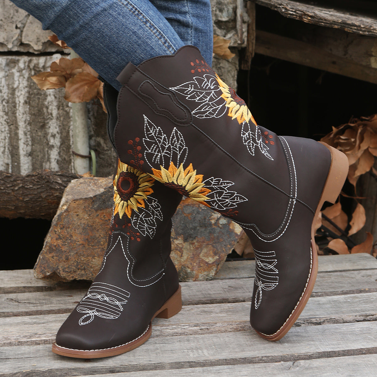Women's Faux Leather Embroidered Mid Calf Western Boots
