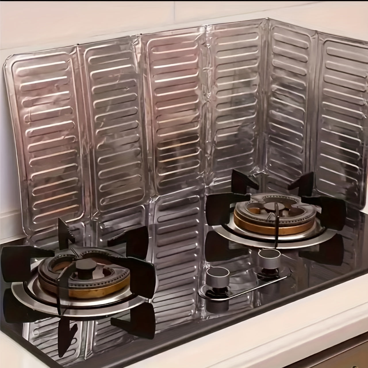 2PCS Stove Splash Guard Nonstick Oil Baffle Plates Heat Insulation Kitchen Accessories