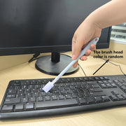 Xona bezak to'plami 1 ta hojatxona bo'shlig'i cho'tkasi va hojatxonalar, eshik bo'shliqlari va klaviatura yoriqlari kabi qiyin erishiladigan joylarni tozalash uchun 30 ta almashtirish cho'tkasi boshini o'z ichiga oladi.