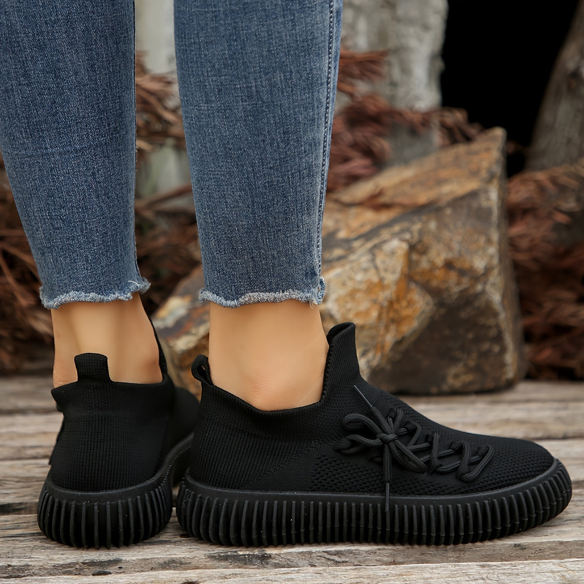 Women's Solid Color Breathable Knit Lace-Up Sneakers Low Top Shoes