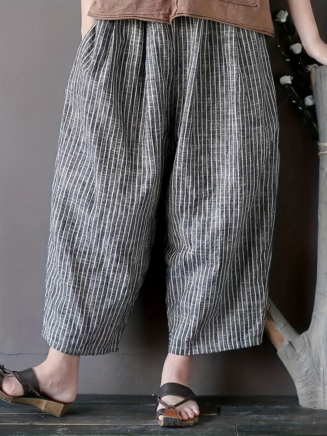 Women's Plus Size Vertical Striped Harem Pants Breathable Cotton Casual